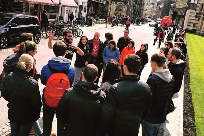 Private | Cambridge Walk & Punt Tour by Alumni™ & King's Chapel - Adding King’s College Chapel for a closer look