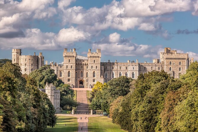 Private Chauffeured Tour to Windsor Castle from London - Important timing and the castle closure risk