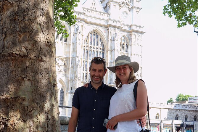 Private Classic London Taxi Tour - Buckingham Palace and St. James’s Palace