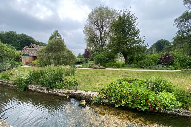 Private Cotswold Villages Day Tour see the beauty of the Villages - The guide can make or break the experience
