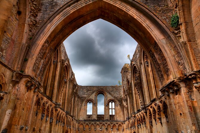 Private Day Tour from Bath to Glastonbury and Wells with Pickup - What a private guide changes