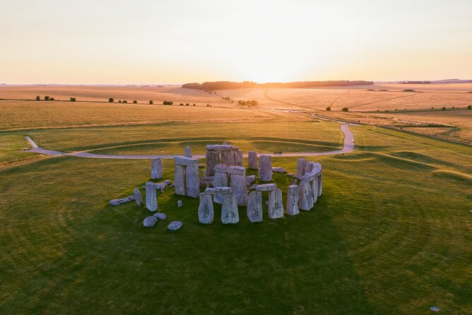 Private Day Tour from Bath to Stonehenge and Salisbury with Pickup - What the private format is worth