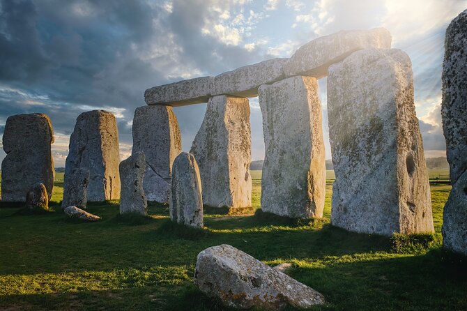 Private Day Tour from Bath to Stonehenge and Salisbury with Pickup - Practical details that affect your day