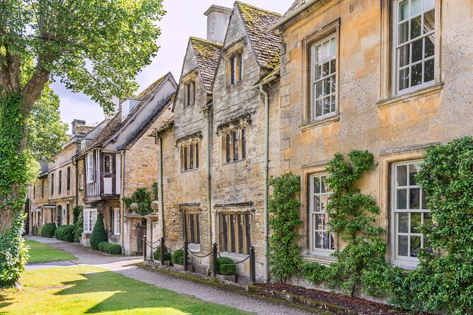 Private Day Tour from Bath to the Captivating Cotswolds - Country gardens and a seasonal change of plan