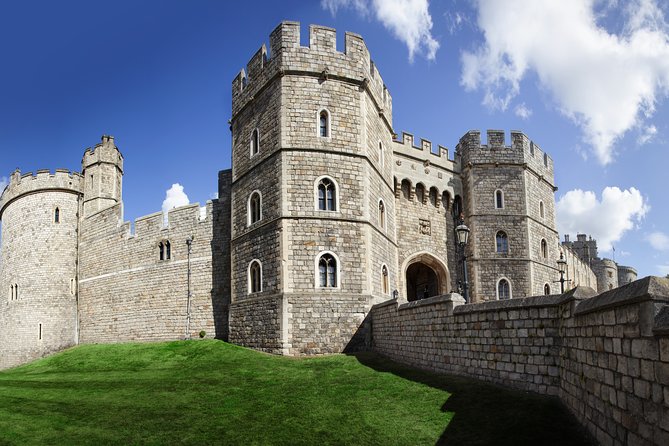 Private Day Tour to Bath and Windsor Castle - Windsor Castle and 900 years of royal history