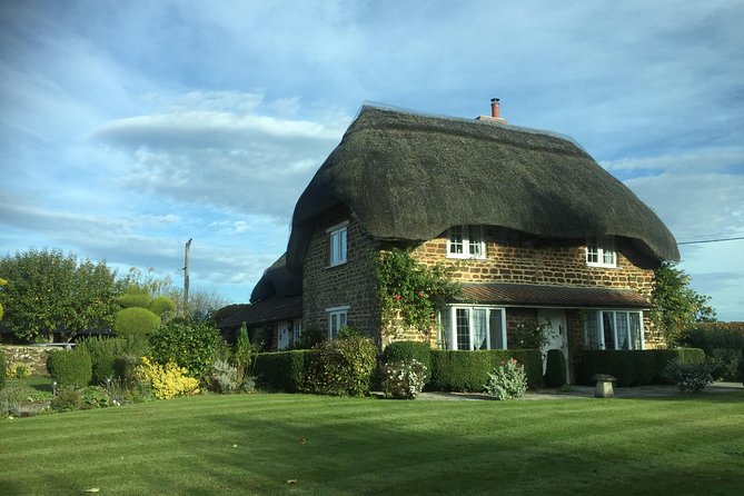 Private Day Tour to Bath, Avebury & The Cotswolds - Castle Combe: a brief Cotswold finale