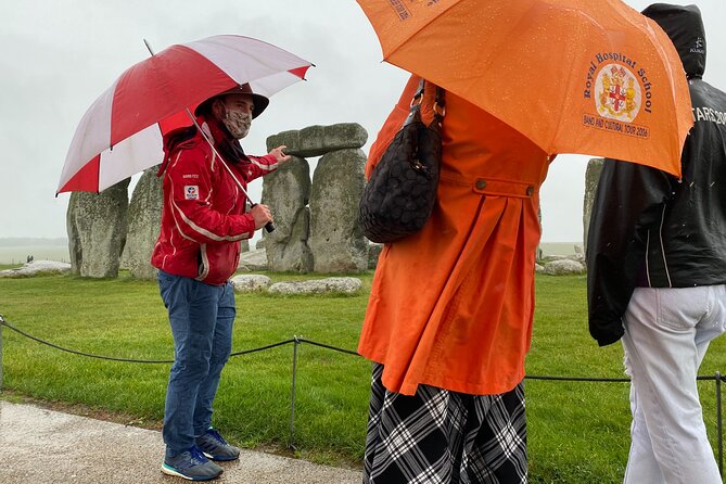 Private Day Tour to Stonehenge and Glastonbury - The guides make or break the experience