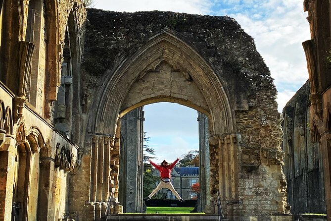 Private Day Tour to Stonehenge and Glastonbury - Reaching Stonehenge before the crowds