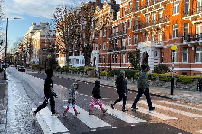Private Day Tours in London - St. Paul’s, the Millennium Bridge, and London’s river story
