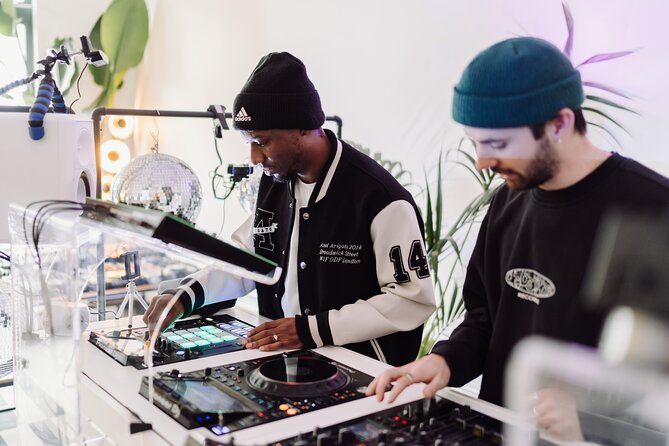 Private DJ Class - Why Privacy Makes a Difference