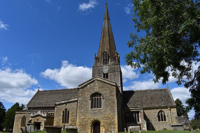 Private Downton Abbey Tour, including Bampton, Cogges Farm, and Highclere - Highclere Castle, the house behind Downton Abbey