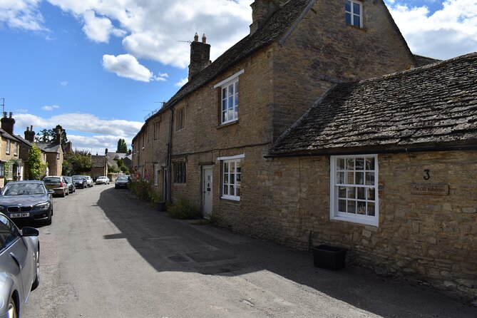 Private Downton Abbey Tour, including Bampton, Cogges Farm, and Highclere - The private cab makes a long day easier