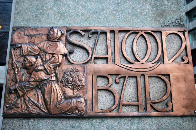 Private Group: Historical Pub Walking Tour of London - Bells, the RAF, and a slice of Dickensian London