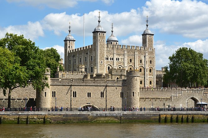 Private Guided London Highlights Walking Tour - What the private format adds