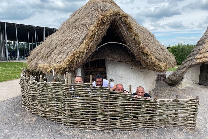 Private Guided Tour of Ancient and Magical Stonehenge - Lunch at The Wheatsheaf Inn in Lower Woodford