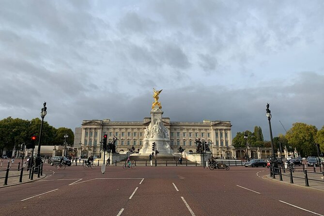 Private Guided Tour of London Landmarks - English or Italian - Price, pace, and what is not included