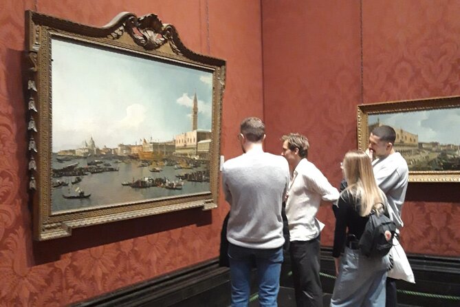 Private Guided Tour of the National Gallery - Fast Track Ticket - Guides who make the art easier to approach