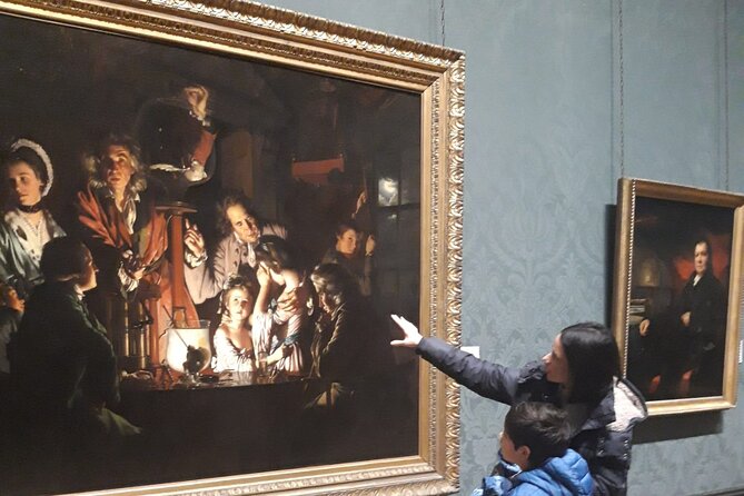 Private Guided Tour of the National Gallery - Fast Track Ticket - Mobility and the pace inside the gallery