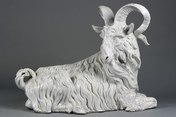 Private Guided Tour of The Victoria and Albert Museum - 3 Hour - Price and the question of value
