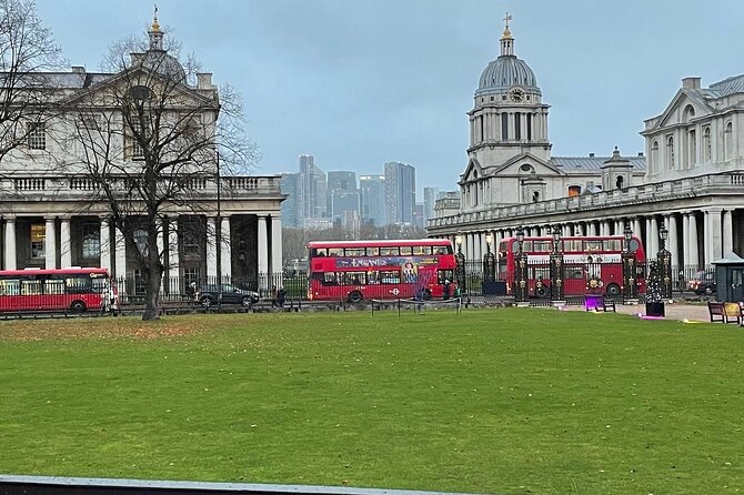 Private Half Day Tour on a London Cab - Guides who shape the experience