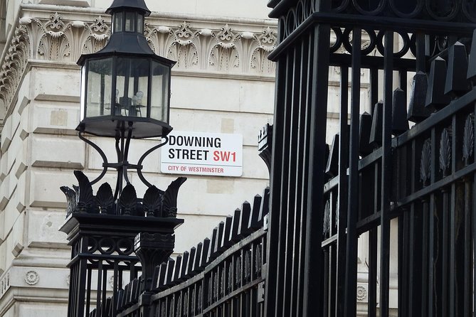 Private Harry Potter Walking Tour of London - The steel bridge and the darker side of London