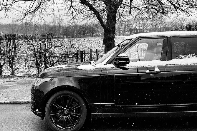 Private Heathrow Airport transfer to or from your London Hotel - Arriving at Heathrow with a chauffeur waiting