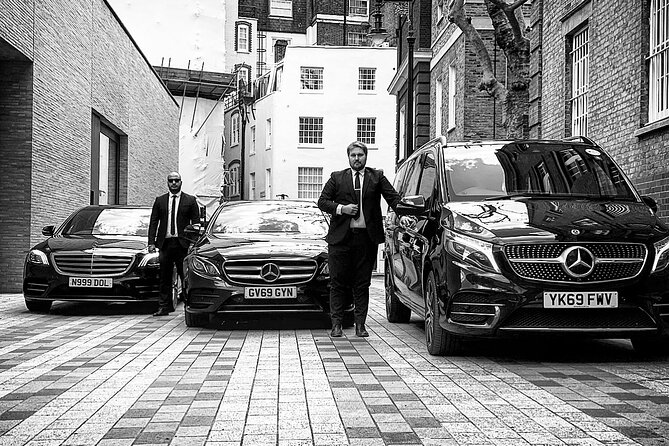 Private Heathrow Airport transfer to or from your London Hotel - From the arrivals hall to the private car