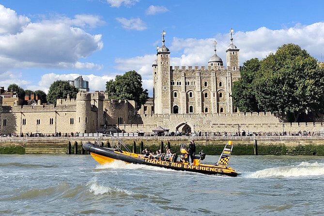 PRIVATE HIRE SPEEDBOAT 'TOWER RIB BLAST' - 20 minutes from Tower Millennium Pier - What the 20-minute length really means