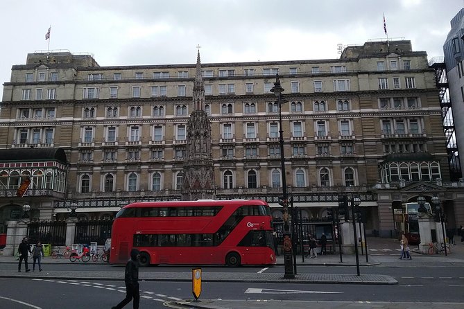 Private James Bond Fictional and Film Spy Tour of London - The Mall, Buckingham Palace, and Bond’s royal cameo