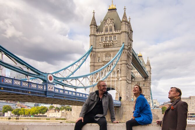Private London Day Tour with a Local: Custom Highlights & Gems - Borough Market: food with a local guide