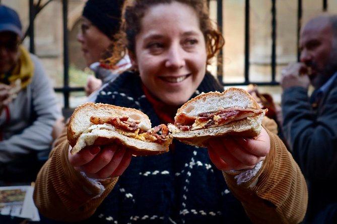 Private London Food Tour: Classic British Eats at London Bridge - Drinks, mead, and a classic English dessert