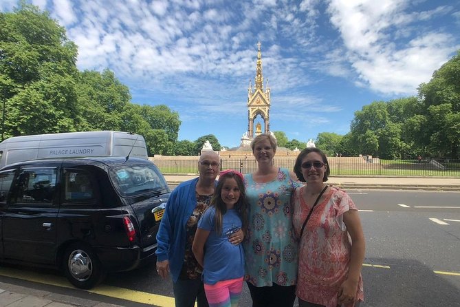 Private London Highlights Tour in a Black Cab: 2, 4, or 6 Hours - Trafalgar Square, Piccadilly Circus, and the West End