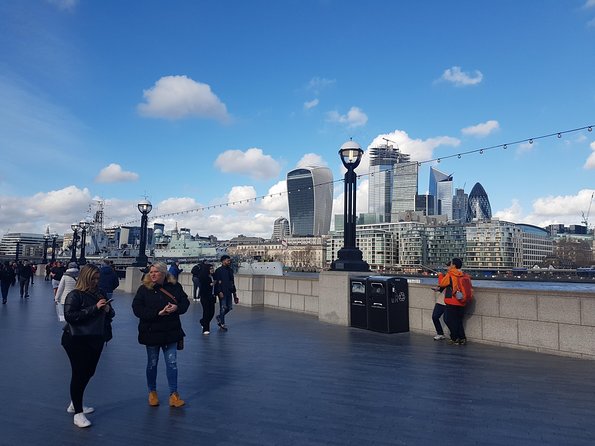 Private London Panoramic Tour by Car with Pick Up From Your Hotel - Albert Memorial and royal London