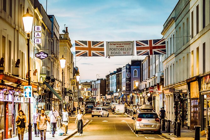 Private London Tour with a Local: Custom Highlights & Hidden Gems - Follow the Thames and the royal district
