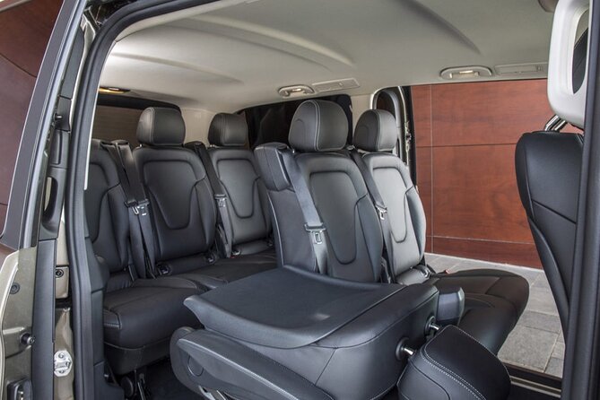 Private Luxury Van Transfer from Southampton Port to London City - Choosing between the E Class and V Class