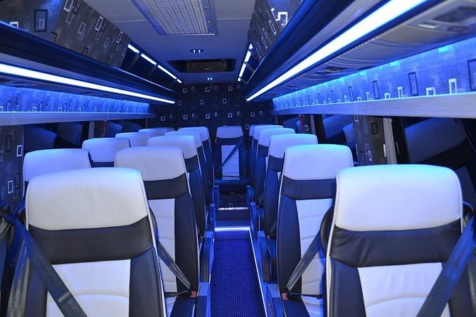 Private Minibus Arrival: Stansted to Central London - What the Mercedes Sprinter ride is like