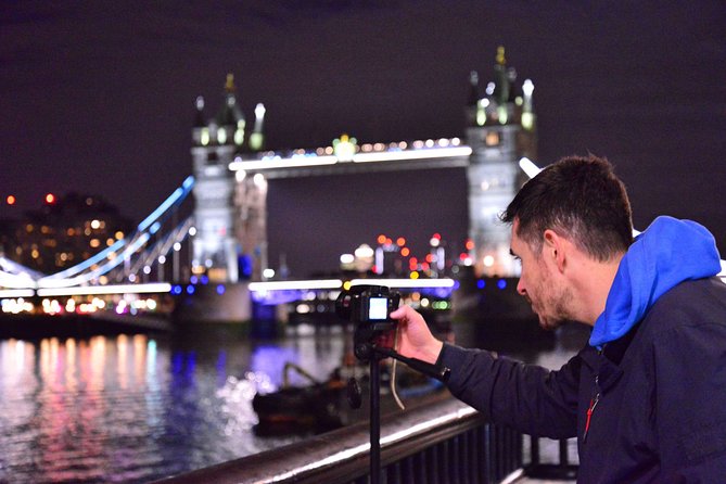 Private Night Photography Tour in London - Starting near Westminster at Caffè Nero