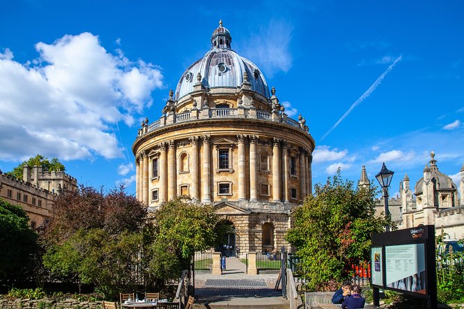 Private Oxford Walking Tour With University Alumni Guide - The Bodleian Library and the limits of the ticket