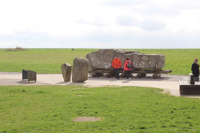 Private Pre Cruise Excursion Transfer London to Southampton Port Via Stonehenge - From London Hotels to the Open Road
