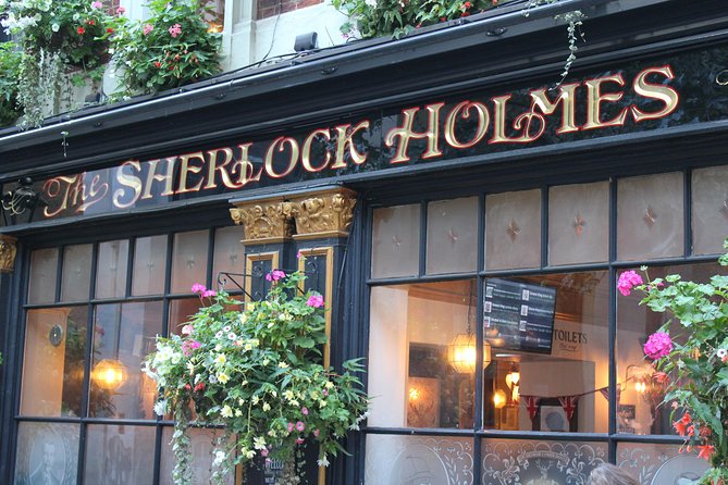 Private Pub Tour of Central London - The Ship & Shovell and its divided doorway