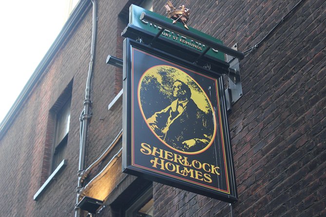 Private Pub Tour of Central London - Sherlock Holmes, Watson, and a detective who never lived