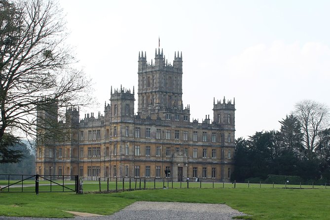 Private Round Trip Transfer : Heathrow or London to Highclere Castle - What the $789.52 Price Buys You
