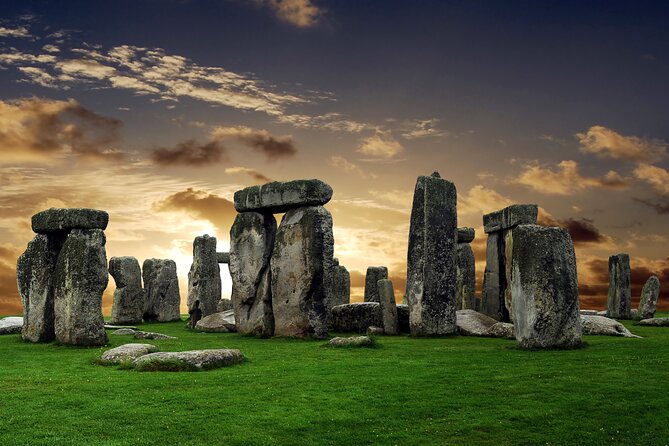 Private Stonehenge, Woodhenge, Avebury Stone Circle Day Tour - Why this private Stonehenge day works well