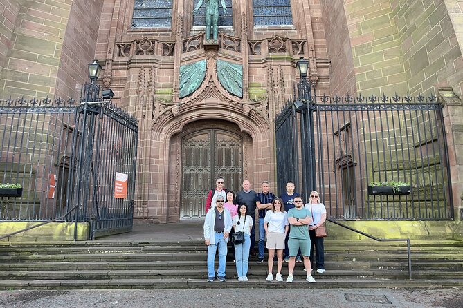 Private Tour in Liverpool – History, Football, Views & Local Beer - A hot sandwich lunch keeps the day practical