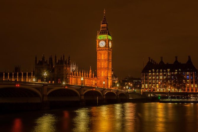 Private Tour: Night Photography Tour in London - Following the Thames toward Jubilee Bridge