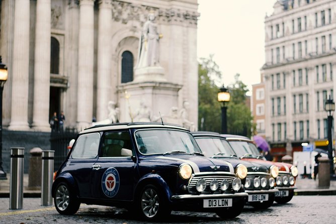 Private Tour of London's Landmarks in a Classic Car - London sightseeing from a very small car