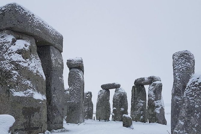 Private Tour of Stonehenge and Salisbury Cathedral - Stonehenge: two hours with an ancient puzzle