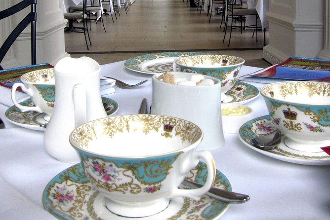 Private Tour: Royal High Tea At Kensington Palace Gardens - Hyde Park and the Italian Gardens