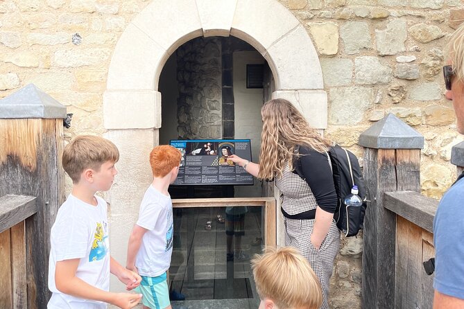 Private Tour: Tower of London with Private Guide - Is $471.76 per person good value?
