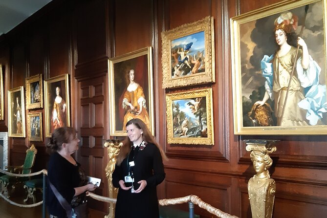 Private tour with an accredited expert guide Hampton Court Palace - Tudor Kitchens and the machinery of royal meals